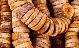 پیرزنی که دچار سکته قلبی شد با خوردن انجیر در بازار تهران درمان شد!