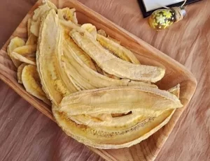 قیمت خرید موز خشک اکوادر + عکس