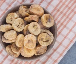 قیمت خرید انجیر خشک شکم پر + راهنمای استفاده