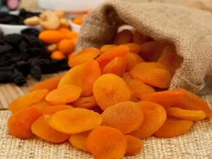 خرید انواع پر زرد آلوخشک با بهترین قیمت